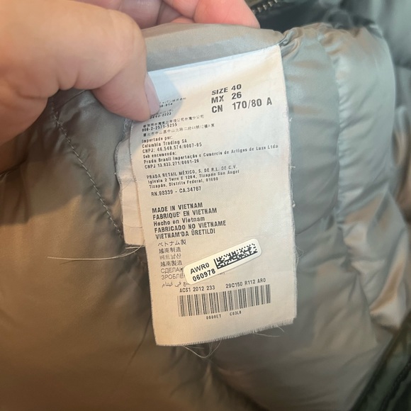 XS PRADA moss color puffer jacket - Picture 8 of 9